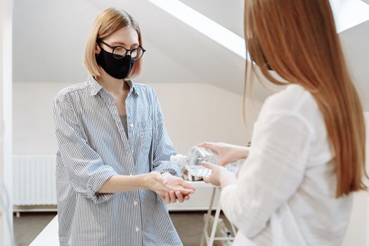 Coronavirus Piger Med Maske